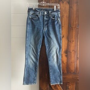 GAP woman’s cigarette jeans